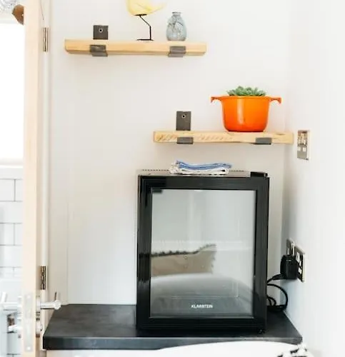 Appartamento Delores Eco-pod / Treehouse, Walk To Cabot Circus *