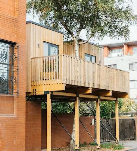 Delores Eco-pod / Treehouse, Walk To Cabot Circus * Bristol