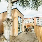 Daire Delores Eco-pod / Treehouse, Walk To Cabot Circus